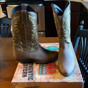 Brand new Laredo cowboy boots